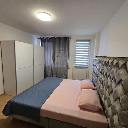 Charmantes Zimmer, Geteilte Kueche & Bad * Bochum